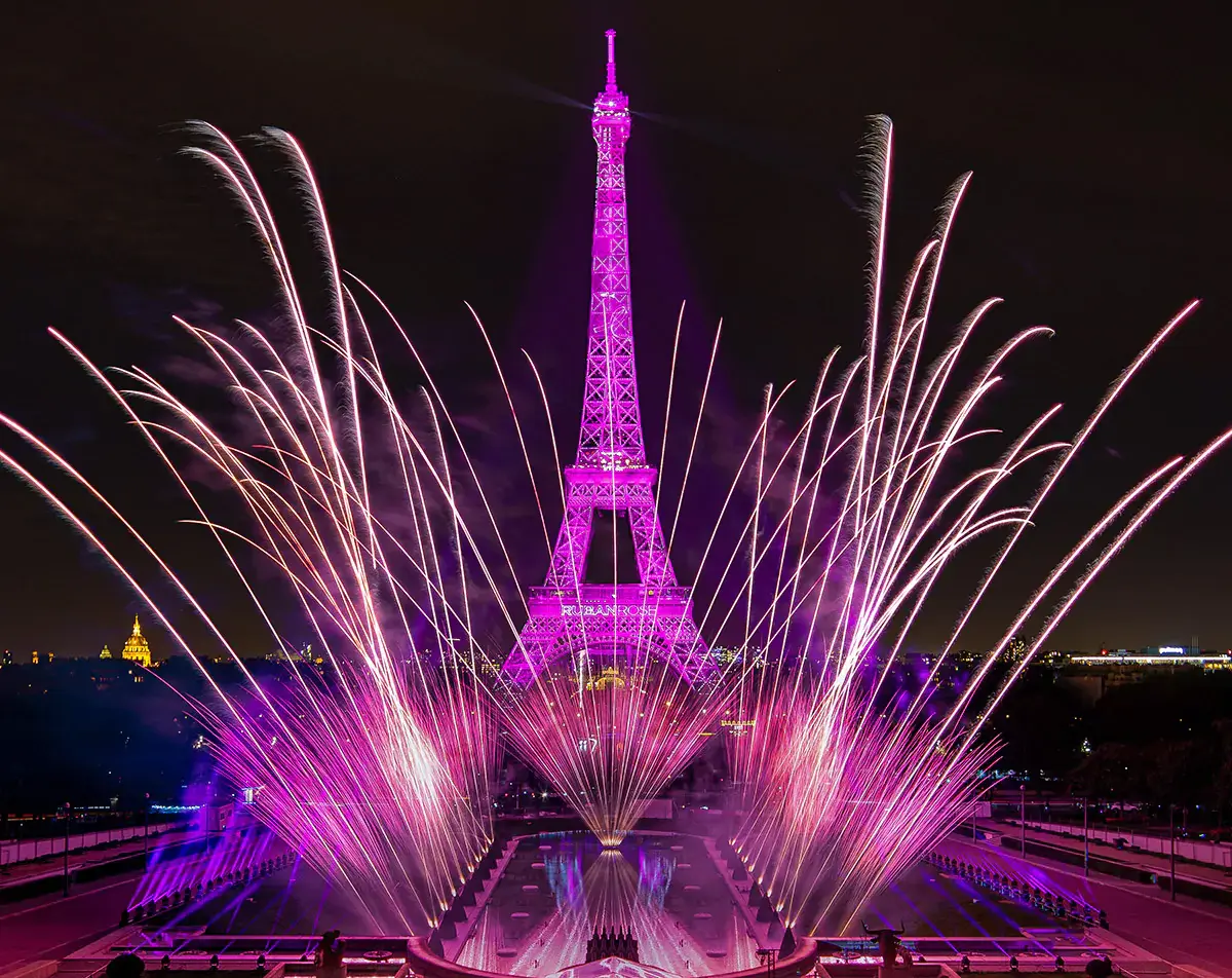 Octobre Rose - la Tour Eiffel en rose